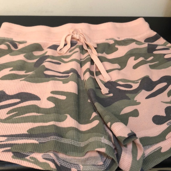 Pink Camo drawstring sleep shorts - Picture 4 of 6